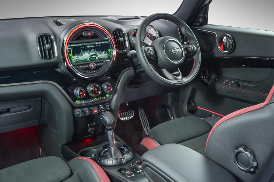 Торпедо Mini John Cooper Works Countryman (F60) 2017 года  (ZA) (фото 35 из 40)